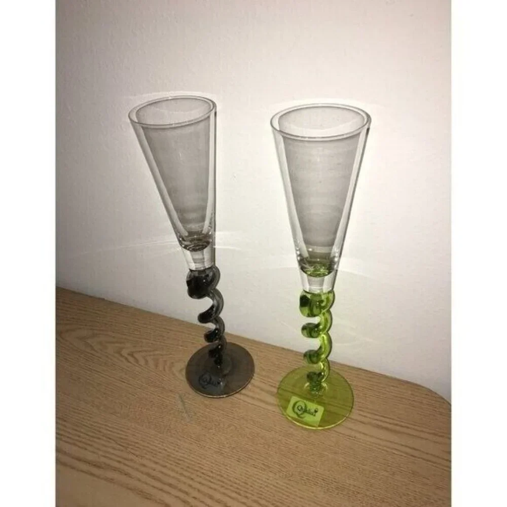 New open box 2 Qualia DNA Flutes Champagne Wine Glasses